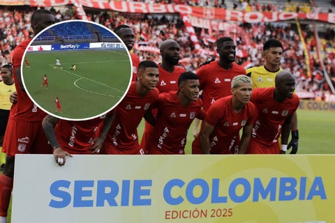 Blooper de Santiago Silva, portero de América