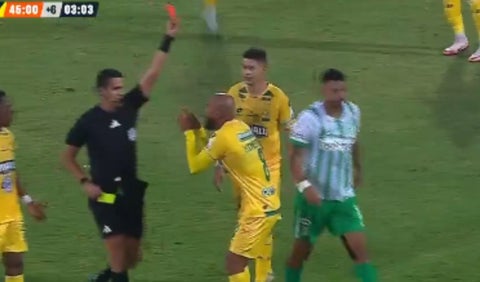 Fredy Hinestroza expulsado en la final de la Superliga