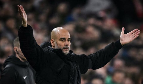 Pep Guardiola en juego del Manchester City