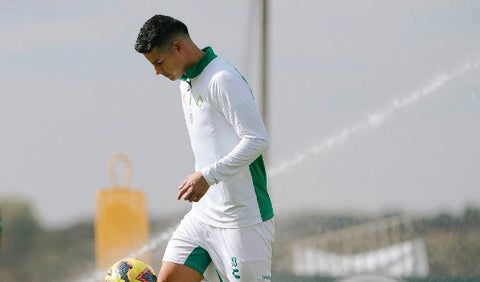 James Rodríguez, colombiano en León