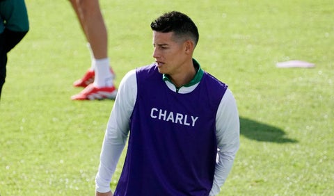 James Rodríguez con León