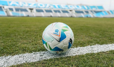 Balón del Sudamericano Sub-20 celebrado en Venezuela