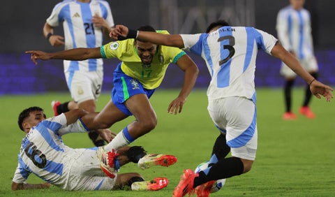 Brasil y Argentina disputan el título del Sudamericano sub20