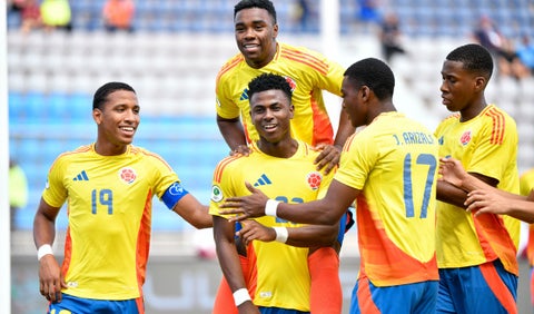 Colombia celebra los goles vs Uruguay en el Sudamericano Sub-20