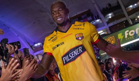 Felipe Caicedo con el Barcelona de Guayaquil