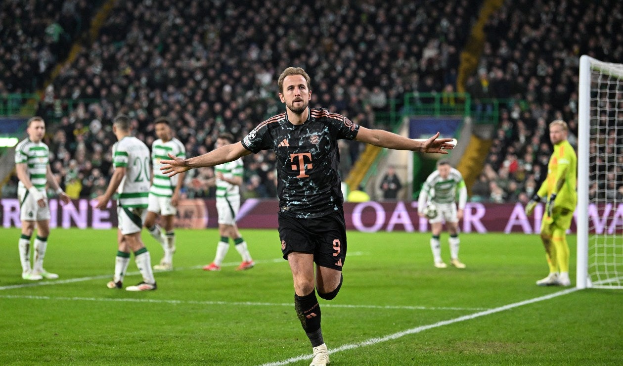 Harry Kane celebra el gol del Bayern para vencer al Celtic