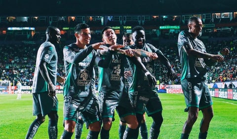 James Rodríguez con el Club León de México