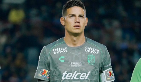 James Rodríguez con el Club León vs Pachuca