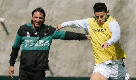 James Rodríguez en León