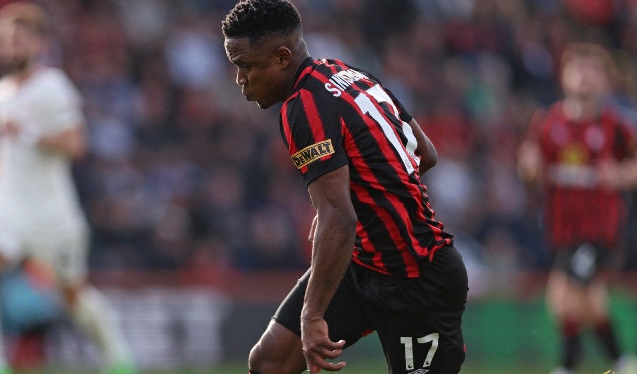 Luis Sinisterra con el Bournemouth