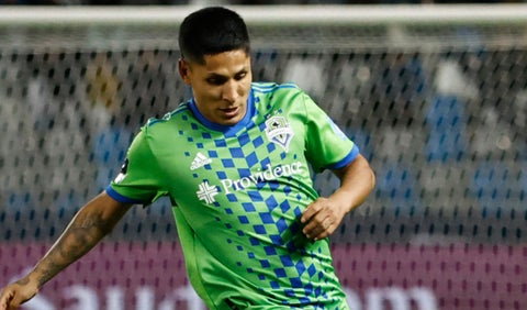 Raúl Ruidíaz delantero de Perú y del Seattle Sounders