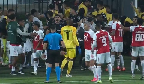 Santa Fe y Deportes Iquique en duelo por Copa Libertadores