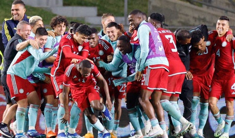 Selección Colombia celebra un gol en amistoso