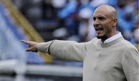 David González, entrenador colombiano