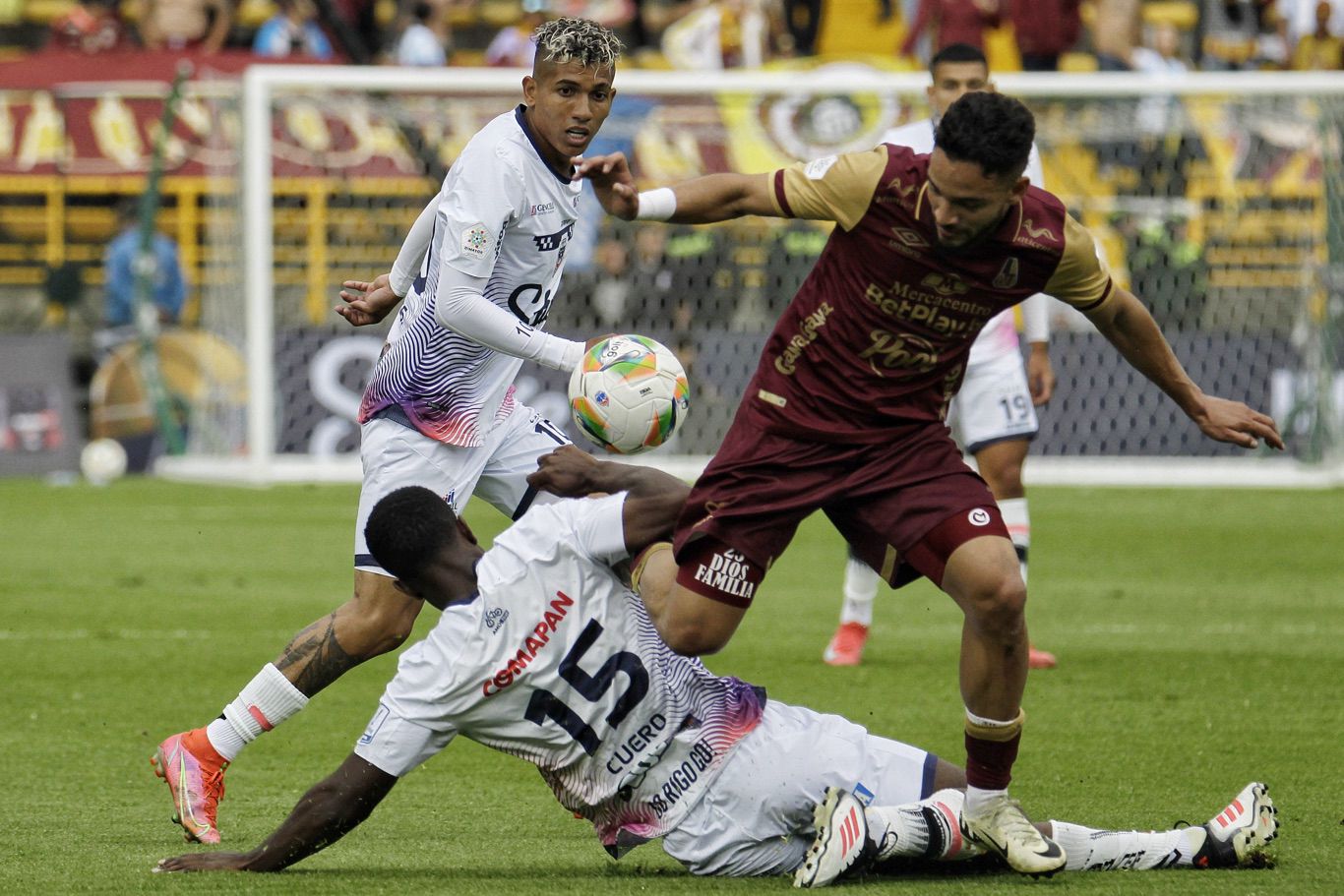 Fortaleza y Tolima en duelo por Liga BetPlay 2025-I