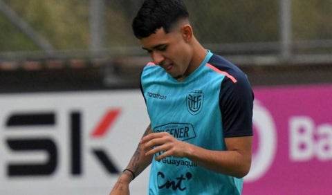 Kendry Páez con la selección de Ecuador