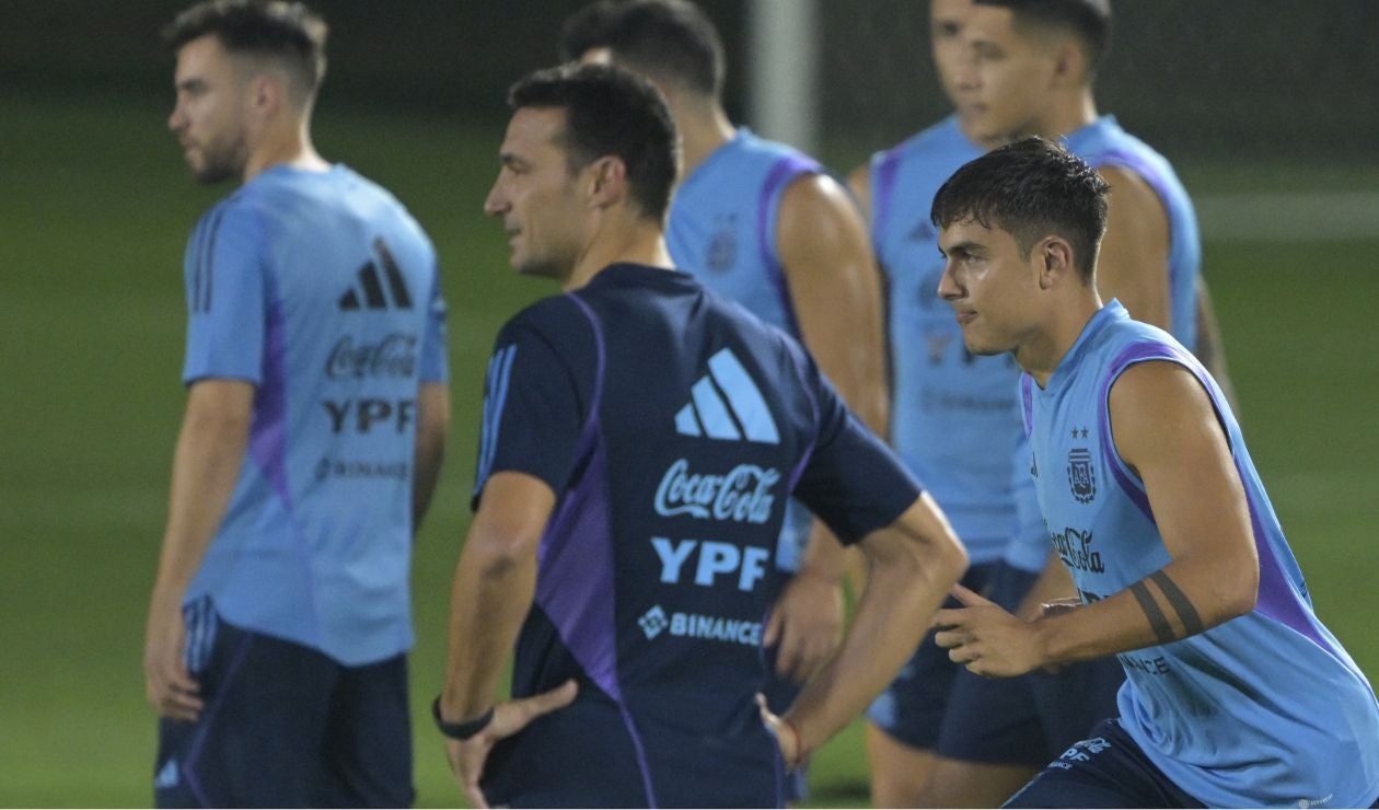 Lionel Scaloni reacciona a la lesión de Paulo Dybala