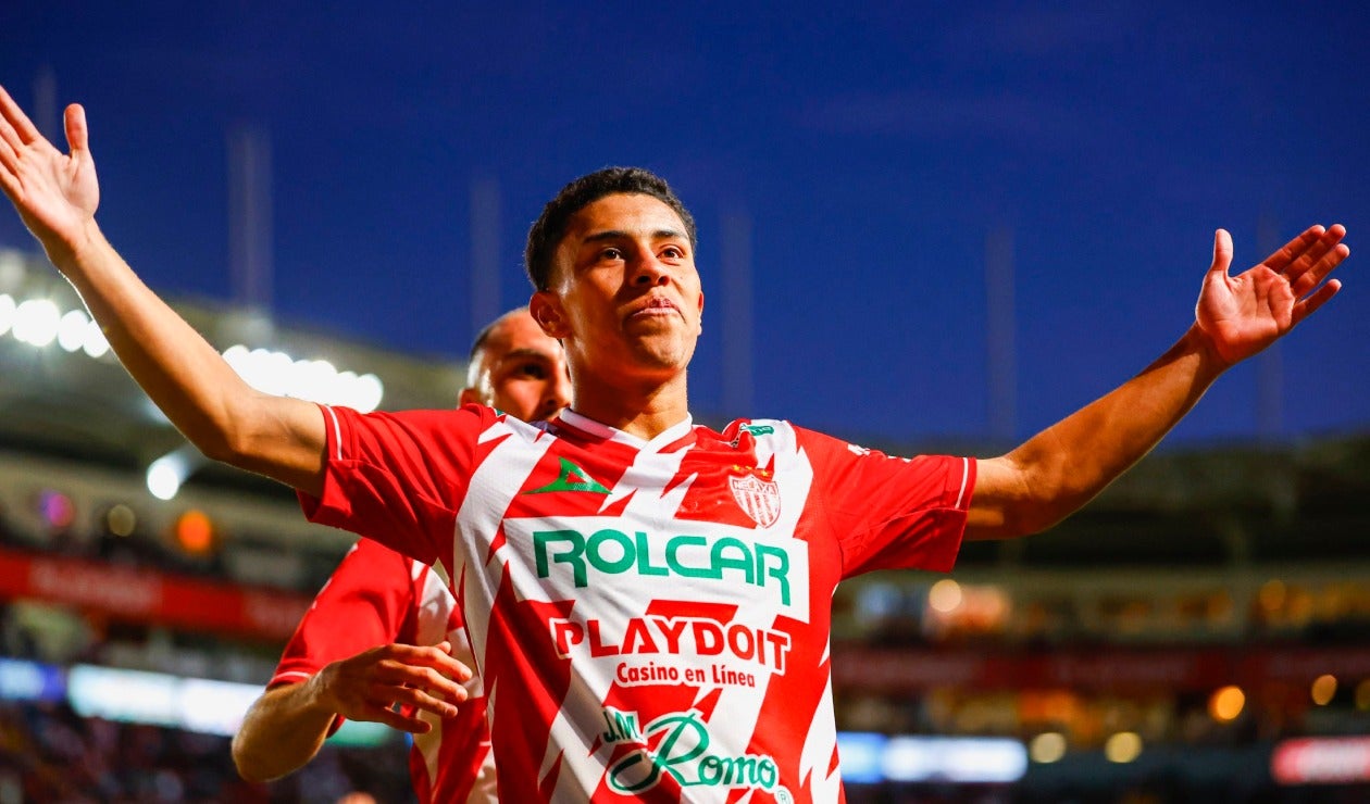 [VIDEO] colombianos en Necaxa dan lección a James: golazos contra León