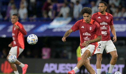 Paolo Guerrero, Perú