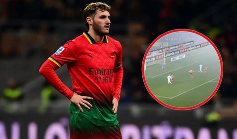 Gol anulado de Santiago Giménez con el Milan