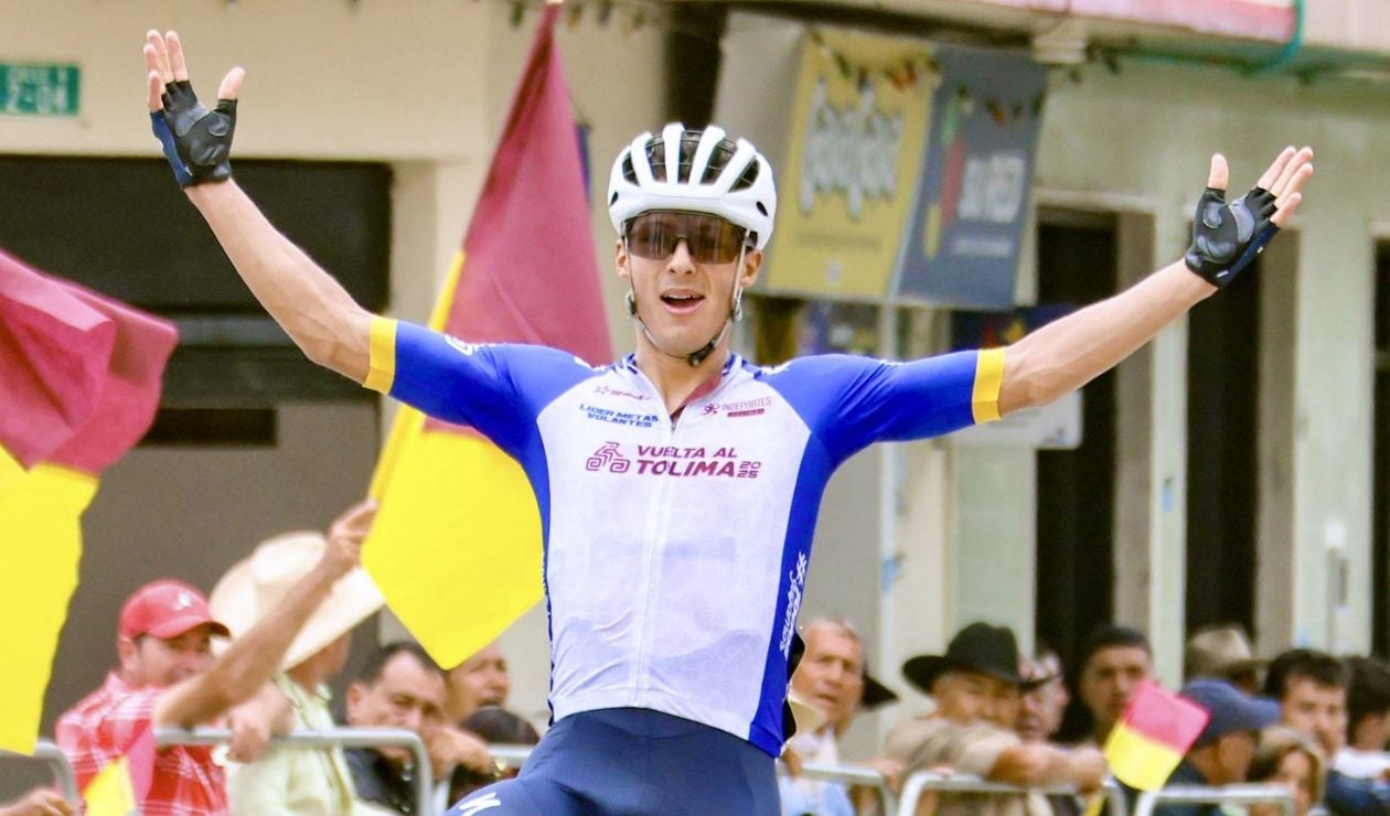 Wilmar Paredes es ganador de la etapa reina de la Vuelta al Tolima 2025