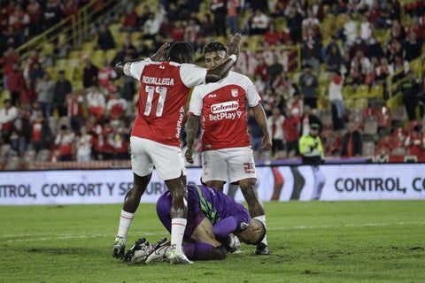 Santa fe enfrenta a Atlético Bucaramanga en juego válido por la fecha 6 de la Liga Betplay 2025