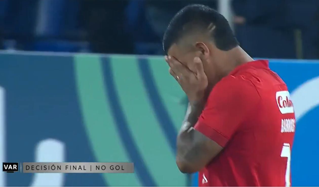 VAR anuló el gol de Barrios para extender la ventaja de América sobre Corinthians