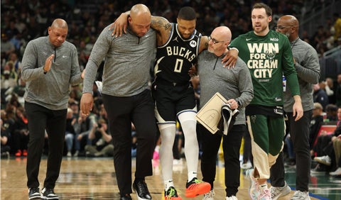 Bucks reveló el parte médico de Damian Lillard