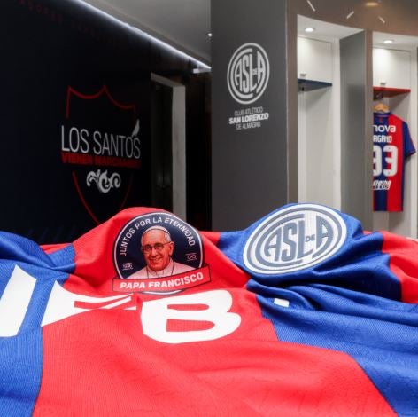 Homenaje de San Lorenzo al Papa Francisco