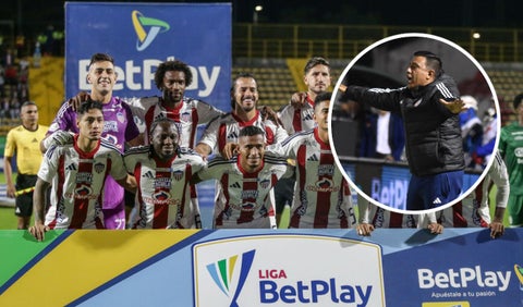 Junior y su técnico César Farías