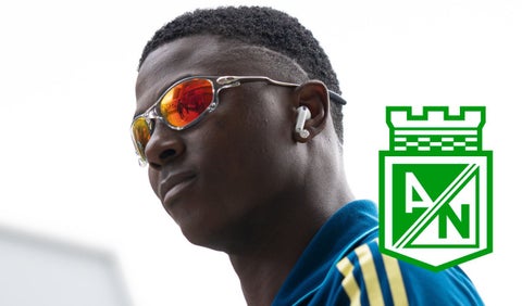 Néiser Villarreal calentó el clásico contra Nacional