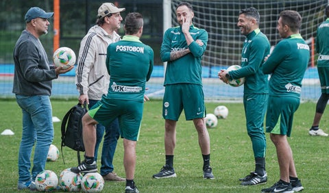 Néstor Lorenzo fue visto en los entrenamientos de Atlético Nacional