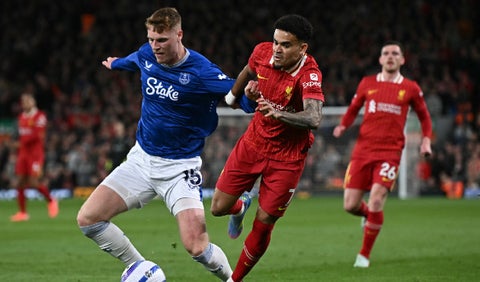 Lucho Díaz fue ovacionado en Liverpool