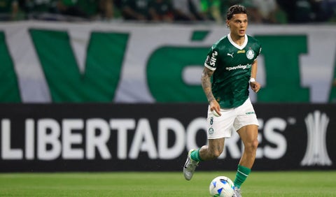 Richard Ríos, mediocampista colombiano en Palmeiras