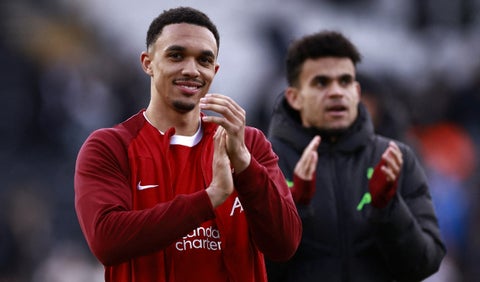 Alexander Arnold y Luis Díaz, futbolistas