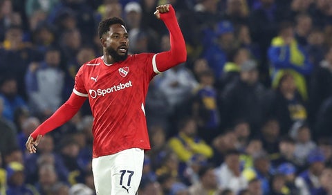 Álvaro Angulo con Independiente de Avellaneda