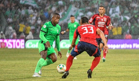 Andrés Román, jugador de Atlético Nacional en el clásico ante Medellín