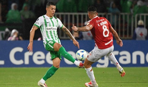Atlético Nacional vs. Internacional de Porto Alegre en duelo por Copa Libertadores 2025