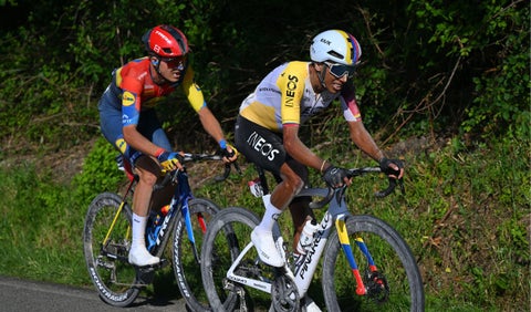 Egan Bernal lanzó advertencia en el Giro de Italia