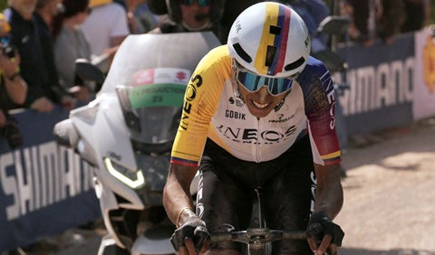 Egan Bernal en el Giro de Italia 2025