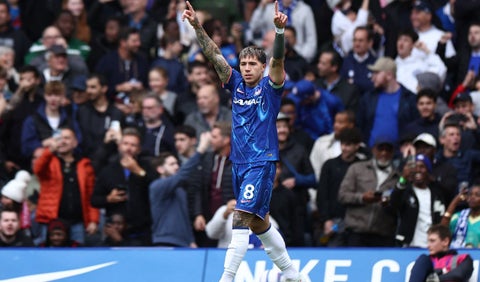 Enzo Fernández, mediocampista del Chelsea