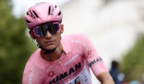Isaac del Toro en el Giro de Italia 2025