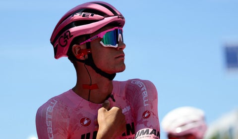Isaac del Toro en el Giro de Italia 2025