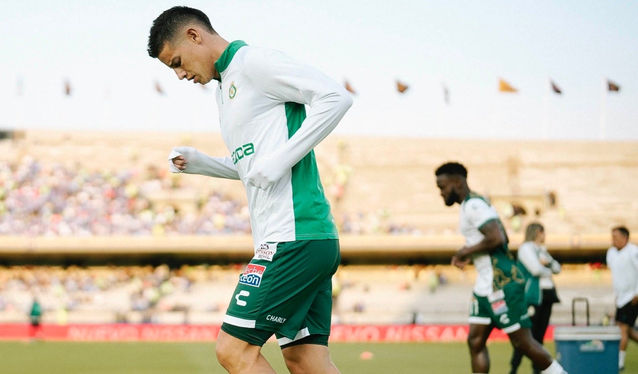 James Rodríguez durante el entrenamiento previo de León vs Cruz Azul