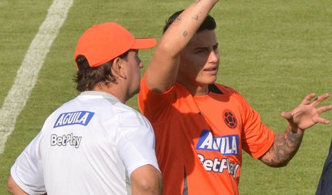 Néstor Lorenzo y James Rodríguez con la selección Colombia
