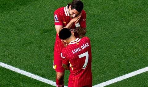 Luis Díaz celebra su gol contra el Arsenal en Premier League