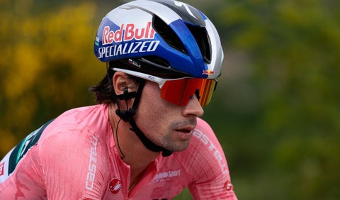 Primoz Roglic en el Giro de Italia 2025