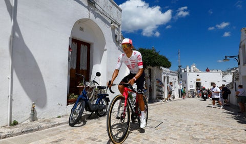 Richard Carapaz en el Giro de Italia 2025