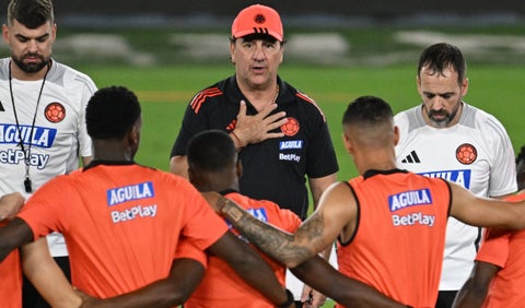 Néstor Lorenzo podría contar con goleador en Argentina para la Selección Colombia