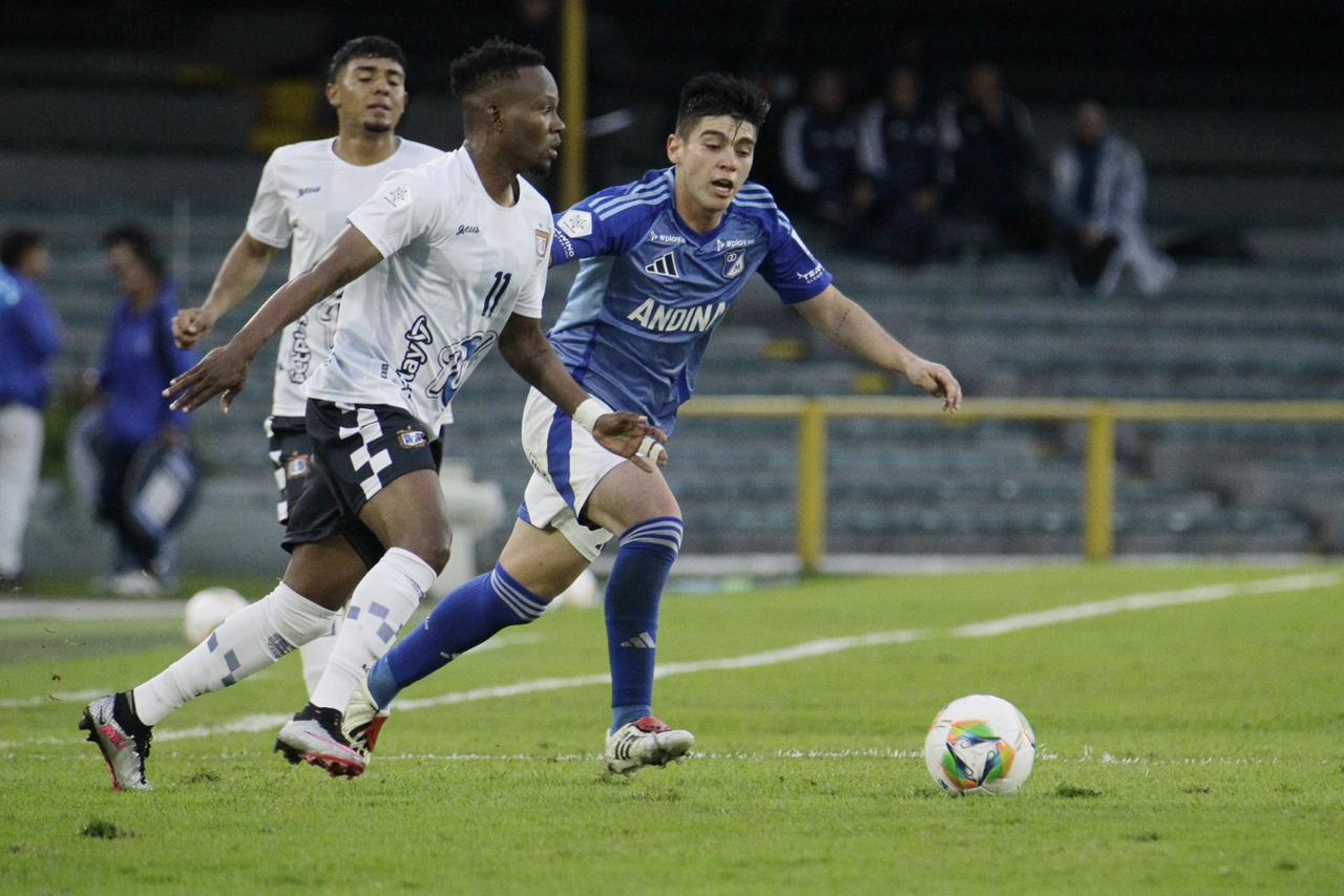 Millonarios enfrenta a Boyacá Chico en juego válido por la fecha 20 de la Liga Betplay I - 2025 en el estadio Nemesio Camacho el Campin